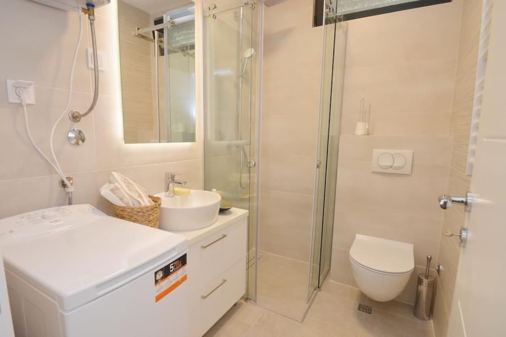 Urban Escape For Two In Kotor 아파트 외부 사진