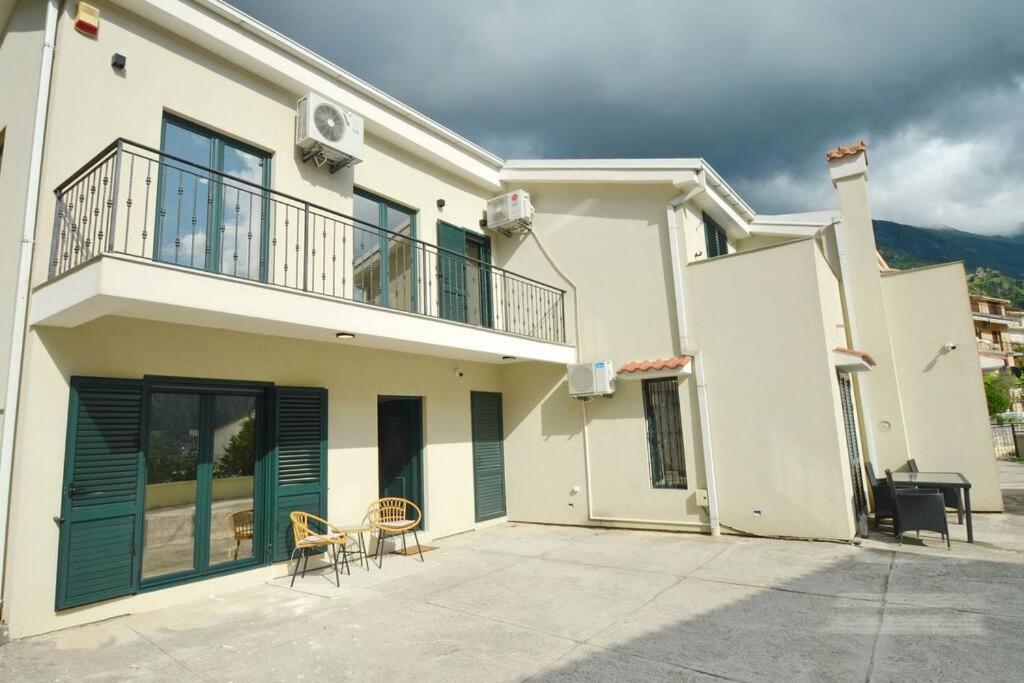Urban Escape For Two In Kotor 아파트 외부 사진